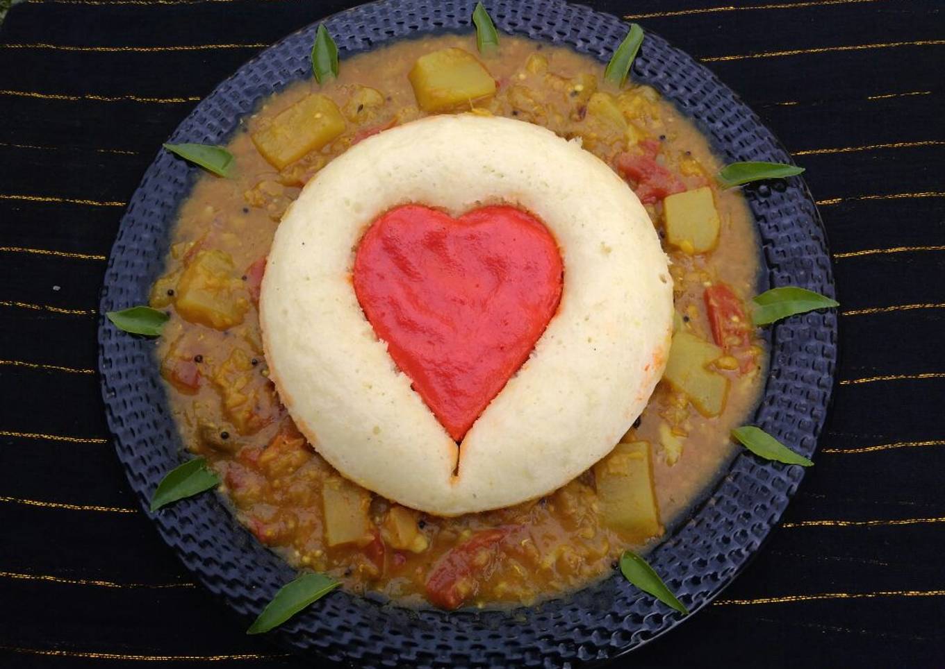 Designer colourful Idli (Instant Rava Idli)