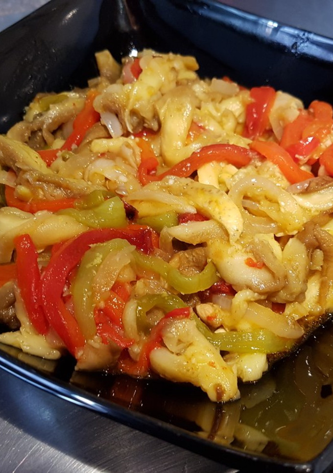 Una foto de Ensalada de berenjena y pimientos marroquí
