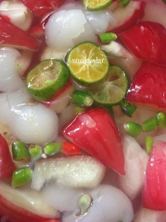 Recipe Asinan Rambutan Jambu the Delicious Can spoil the tongue