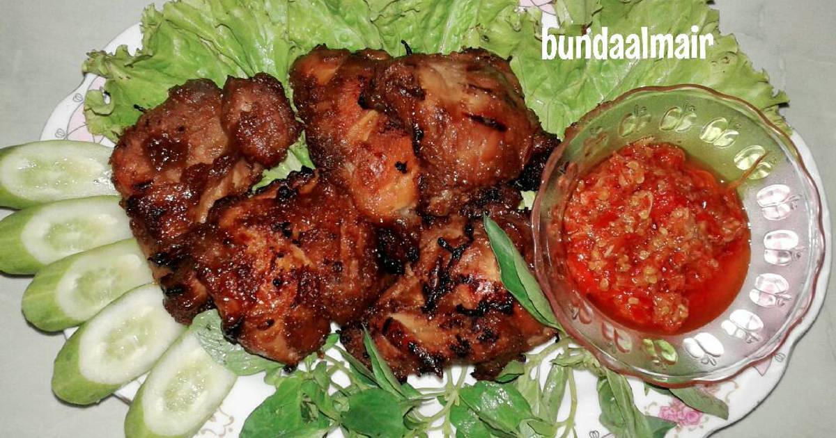 Resep Ayam  Bakar  Pak Sahak Sambal  Terasi  oleh mindy 