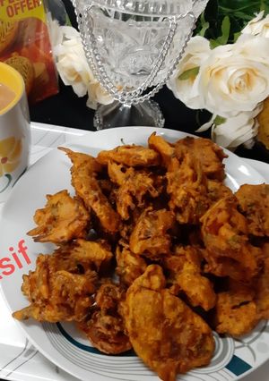A picture of Karai..pakoray.