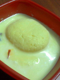 101.ரசமலாய்- பார்ட்டி ஸ்பெஷல் செய்முறை முக்கிய புகைப்படம்
