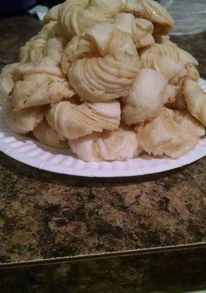 A picture of German Sour Cream Twists.
