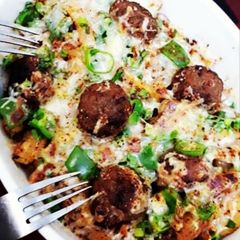 A picture of Meatballs Pizza Fries.