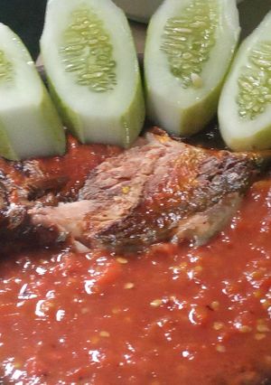 Foto resep Sambel Pecak Ikan Asap
