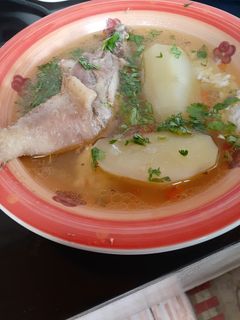 Una foto de Cazuela de Gallina en Sartén Eléctrico