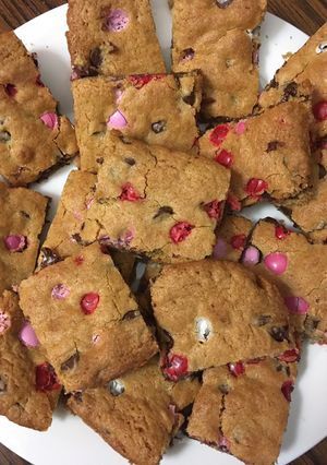 A picture of M&M Cookie Bars.