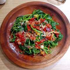 Bayam Celur Sambal Belacan khas Malaysia-レシピのメイン写真
