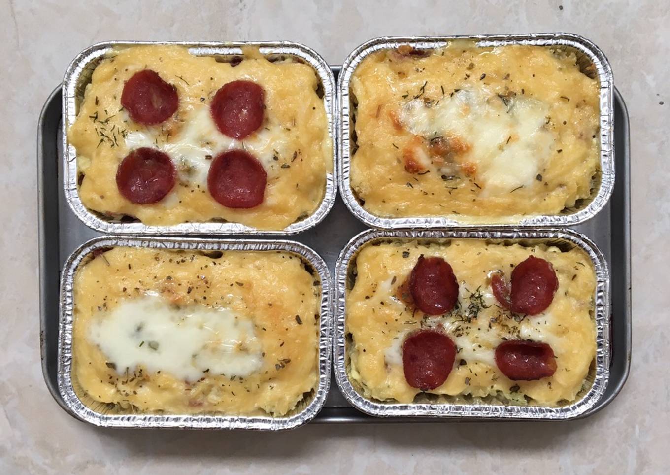 Baked macaroni & cheese with smoke beef (3 jenis keju)