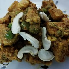 A picture of Paneer matar wale.