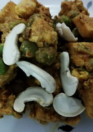 A picture of Paneer matar wale.