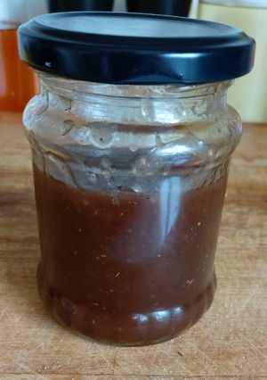 A picture of My style balsamic dressing/vinaigrette.