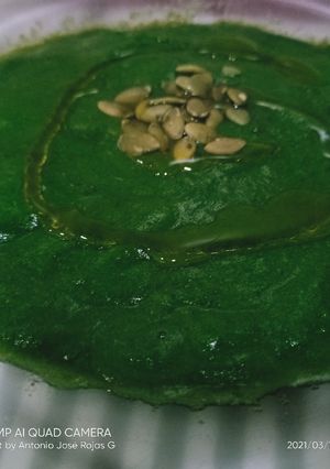 Foto principal de Crema de acelgas con naranja
