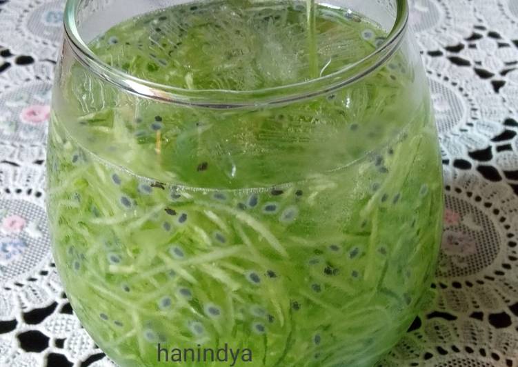 Resep Es Timun Selasih yang Lezat Sekali