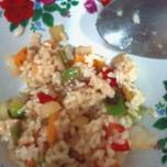 Vegetariano/ vegano: arroz con pimiento y cebolla