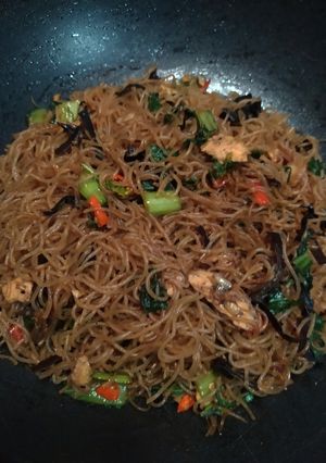 Foto resep Bihun goreng saus kecap lada hitam