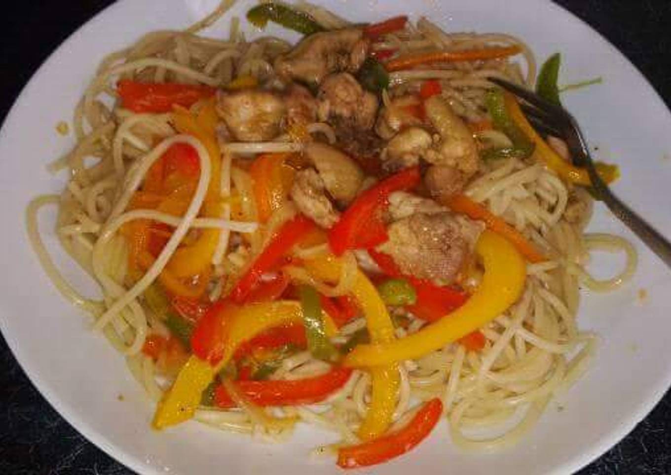 Spaghetti with veggies chicken stir fry