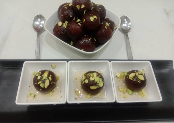 Khoya gulab jammun