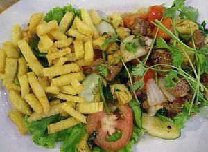 Hình của món Bò Xào Lúc Lắc.