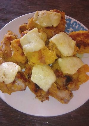 Una foto de Pollo gratinado con queso al horno