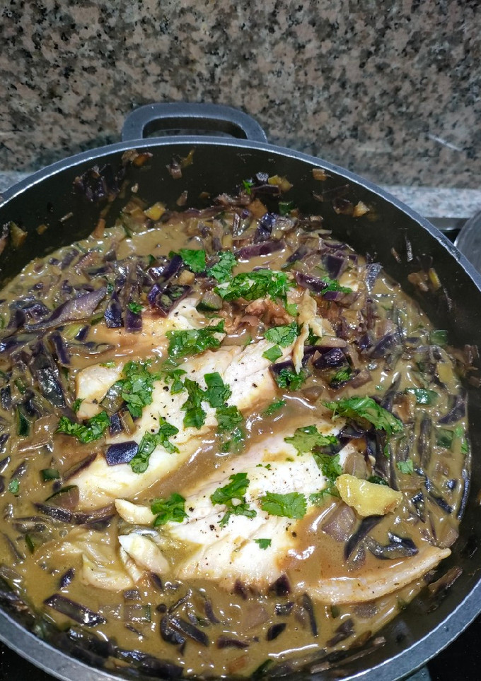 Una foto de Lubina al curry