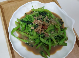 蝦醬炒通菜 的食譜成品照片
