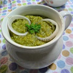 A picture of Millet and spinach khichdi:.