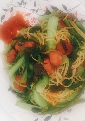 Hình của món Mì xào đơn giản cho bữa sáng bận rộn.