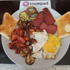 A picture of My Cooked Breakfast ❤️.
