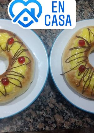 Una foto de Rosca de Pascua con crema pastelera, FACILÍSIMA!