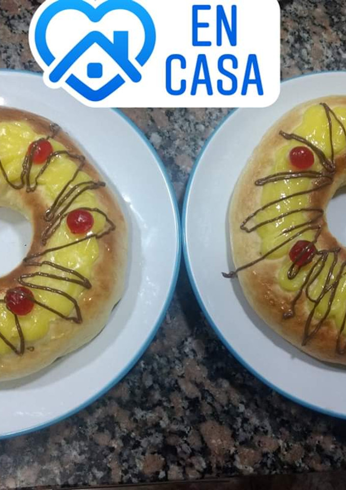 Una foto de Rosca de Pascua con crema pastelera, FACILÍSIMA!