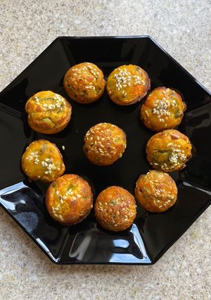 A picture of Veggie ondhawa bites.