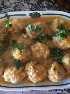 Una foto de Albóndigas de pollo con patata!