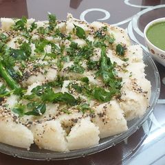 A picture of Suji Dhokla.
