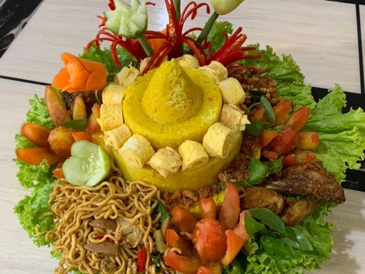 Cara Mudah Membuat Resep Tumpeng Nasi Kuning yang Bisa Manjain Lidah Anti Ribet, Lezat