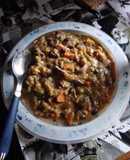 Revuelto cremoso de zapallitos y frijoles negros