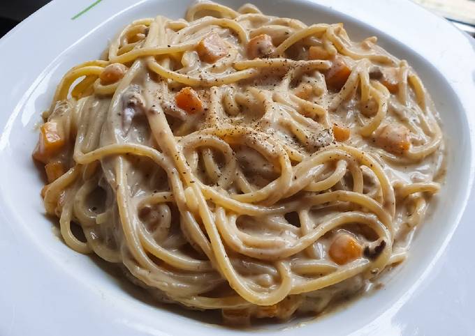 Ricetta Spaghetti In Crema Di Porcini Con Zucca E Pepe Nero Di Beatrice Donzella Cookpad