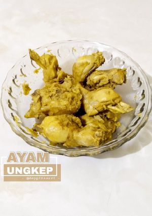 Foto resep Ayam Ungkep Bumbu Kuning