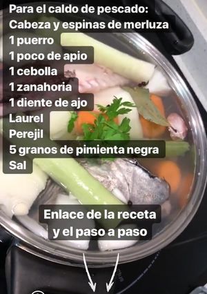 Una foto de Caldo de pescado para la salsa verde