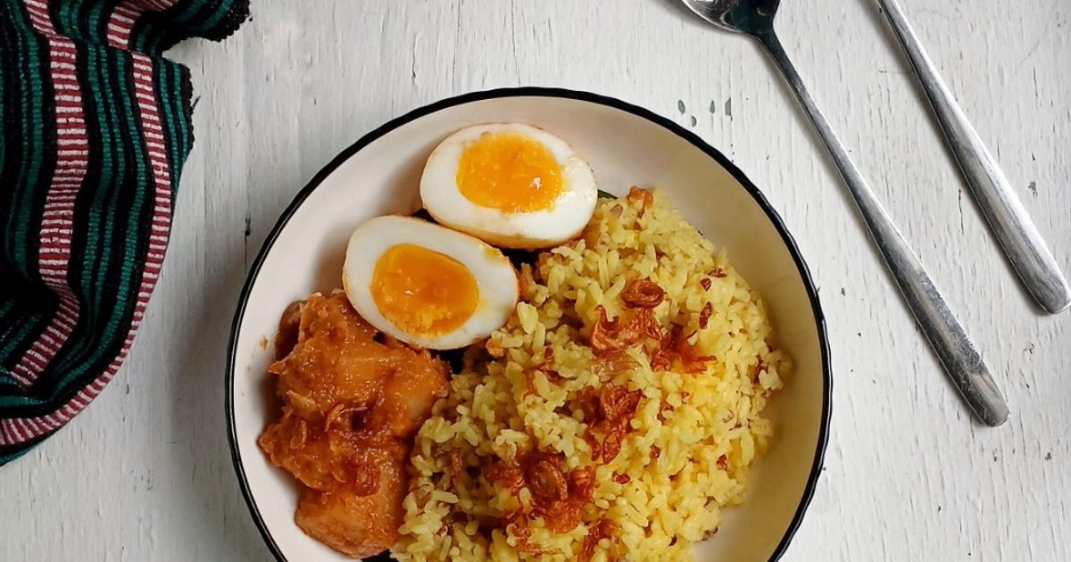 Nasi Kuning Bumbu Instan