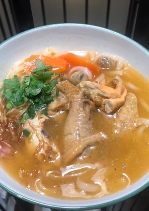 Hình của món Bánh canh gà nấm :):).