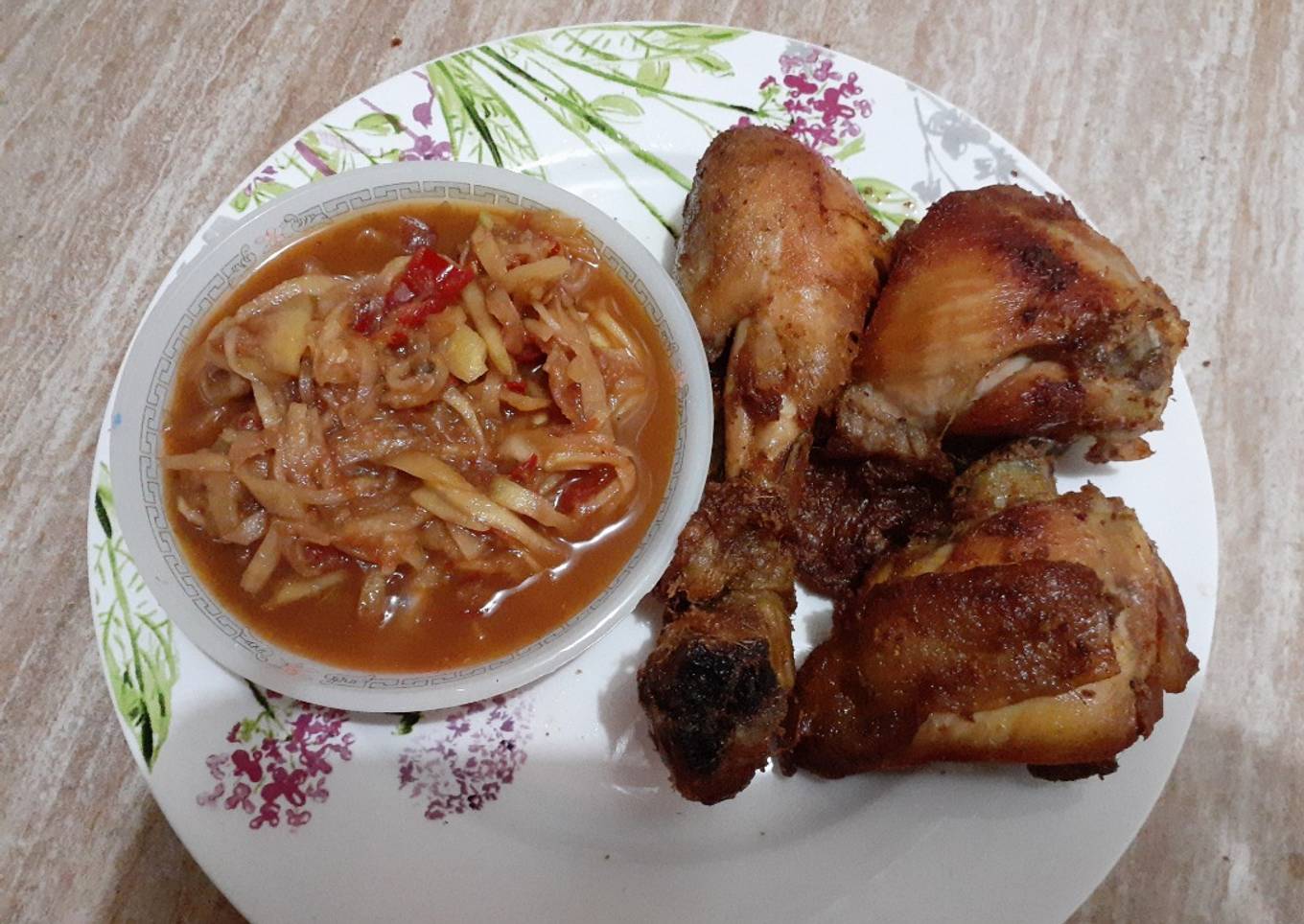 Ayam goreng sambel pencit