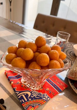 صورة لوصفة لقيمات 👩🏻‍🍳
