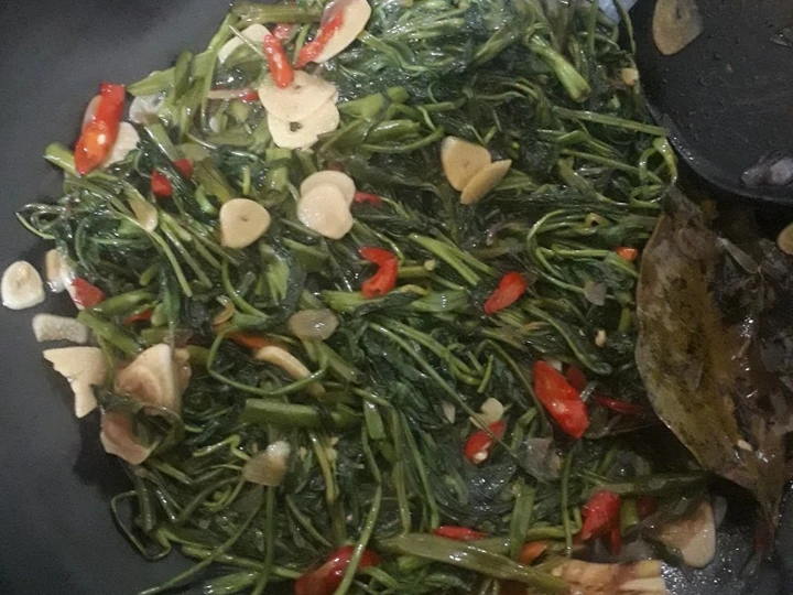 Langkah Mudah untuk Menyiapkan Resep Tumis Kangkung Saos Tiram yang Menggugah Selera Anti Ribet, Bikin Ngiler