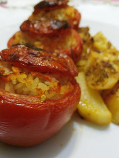 Una foto de Tomates rellenos de arroz