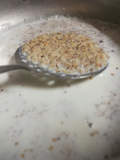 दलिया (daliya recipe in Hindi) रेसिपी मुख्य फोटो