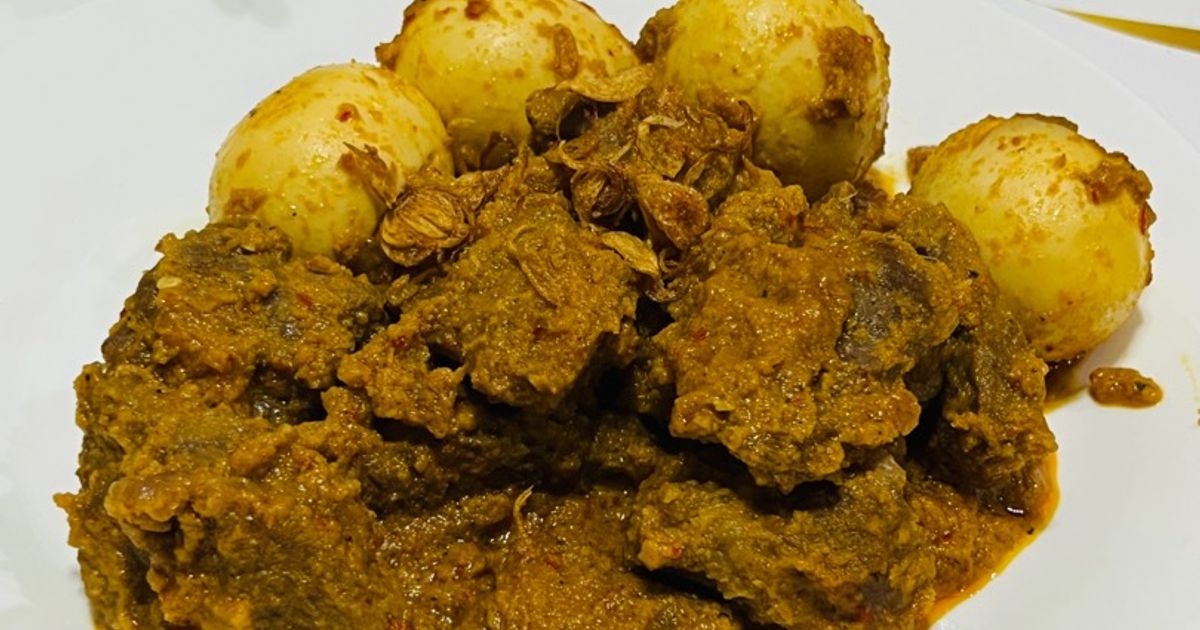726. Rendang Daging dan Telur