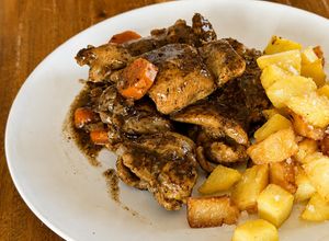 Foto principal de Pollo en salsa de olivada de Aragón
