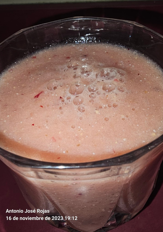 Una foto de Smoothie de Granada y..