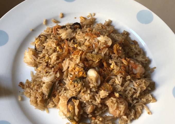 Recipe of Speedy Seafood fried rice